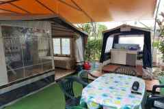 Konyhasátor és kiülő terasz