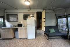 Elősátor berendezése