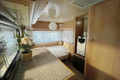 Tipikus lakókocsi berendezés